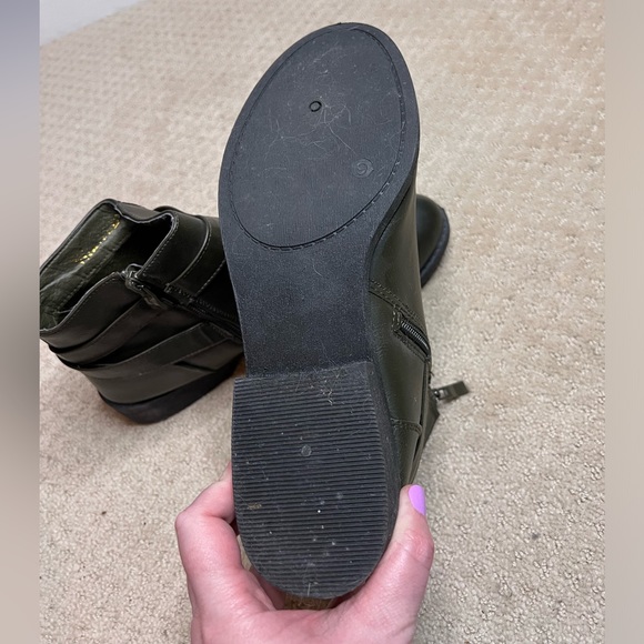 Wanted Buckle Boots in Olive Green Size 9 - Picture 6 of 6